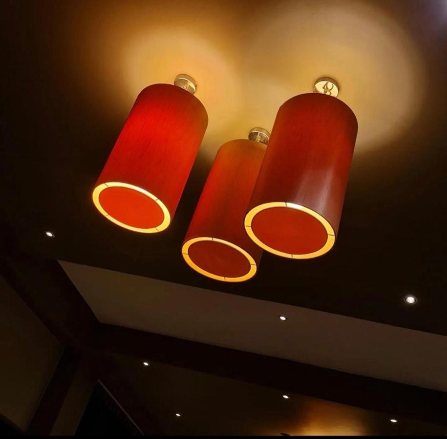 Singine The Grand Palace Hotel מראה חיצוני תמונה