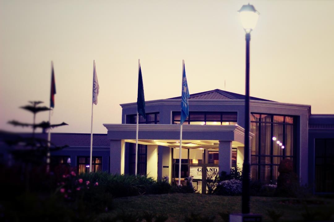 Singine The Grand Palace Hotel מראה חיצוני תמונה